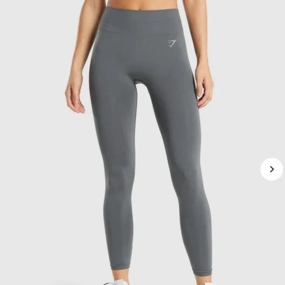 GYMSHARK Women's Gray Leggings - Picture 1 of 8